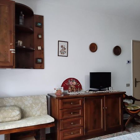 Bilocale A Piazza Brembana Appartement Buitenkant foto