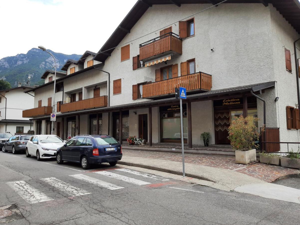 Bilocale A Piazza Brembana Appartement Buitenkant foto