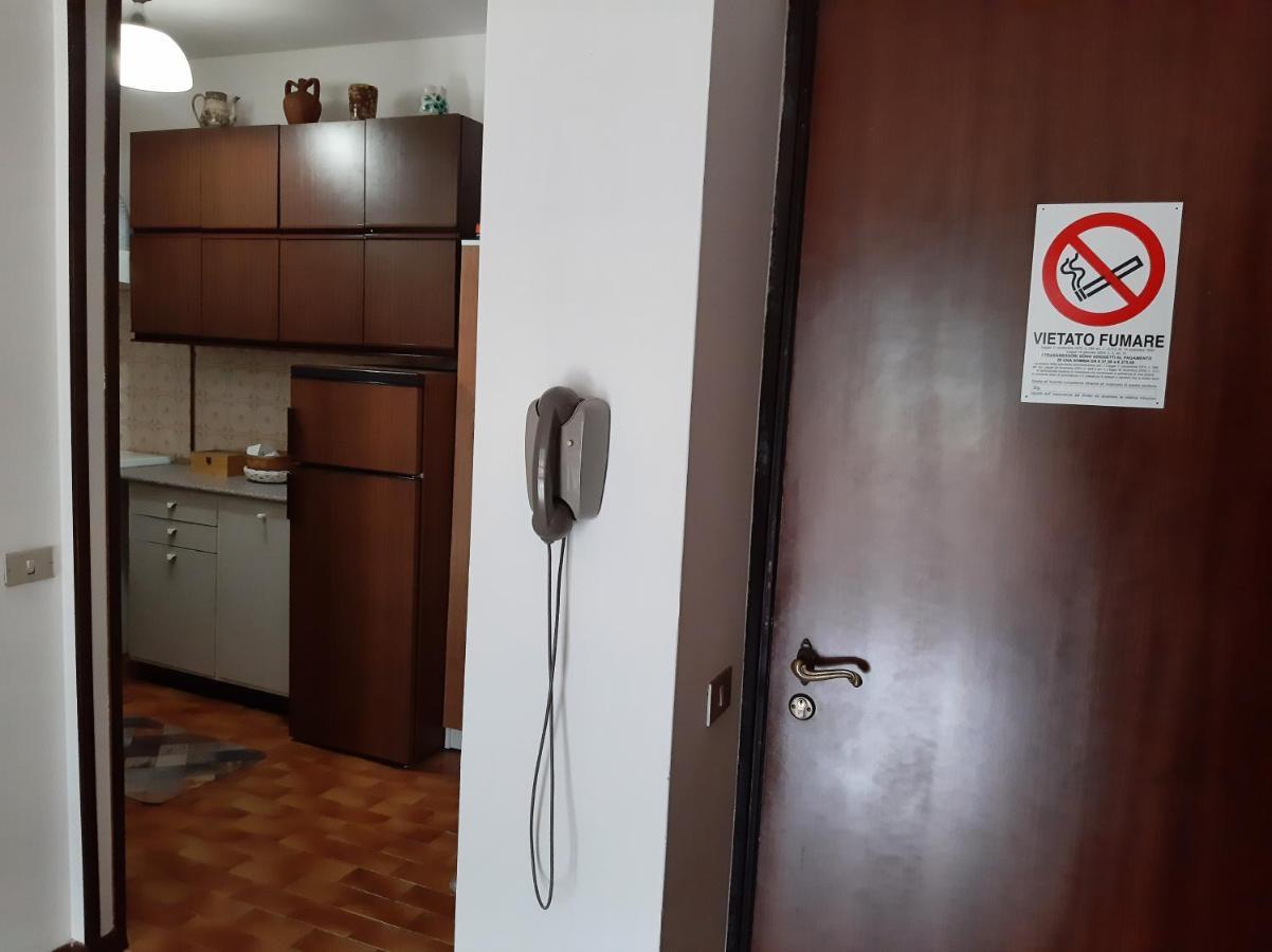 Bilocale A Piazza Brembana Appartement Buitenkant foto