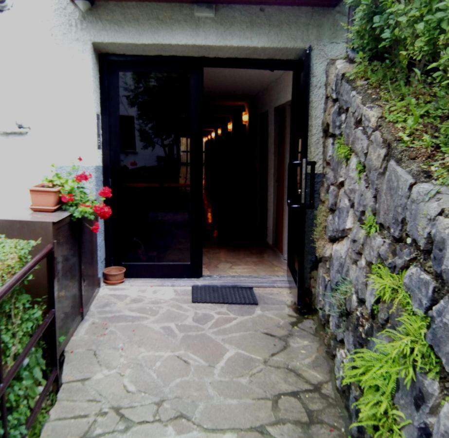 Bilocale A Piazza Brembana Appartement Buitenkant foto